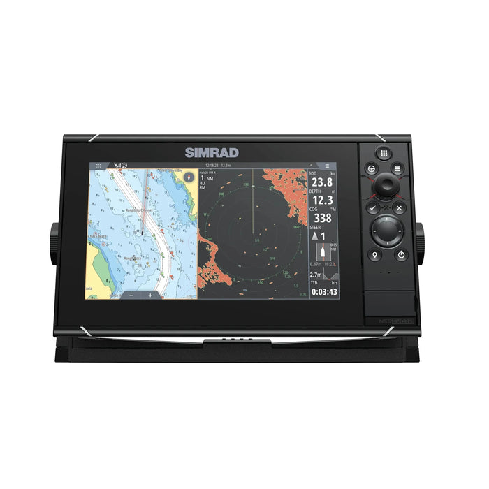 Simrad NSS9 EVO3S World Basemap (000-15405-001) – display med sjökort med radaröverlägg på skärmen