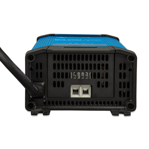 Victron Energy Blue Smart IP22 laddare 24/12, sedd framifrån