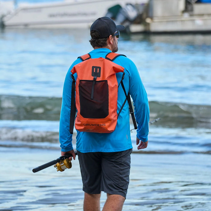 Grundéns Bootlegger Roll Top Backpack 30L Anchor/ Svart
