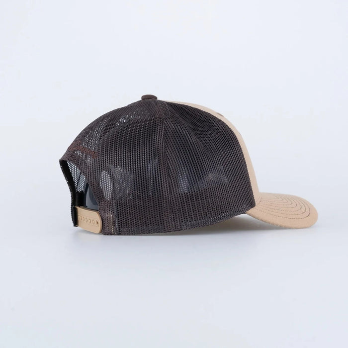 SQRTN Fishing Camp Trucker Keps Hooked Caramel - kayakstore.se