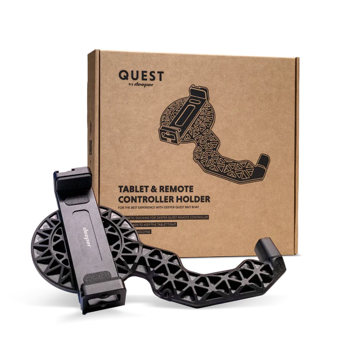 Deeper Quest Table and Remote Controller Holder bredvid sin förpackning